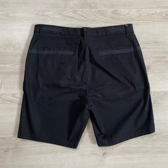 NWT Mens Calvin Klein Black Shorts Size 36 - Picture 2 of 4